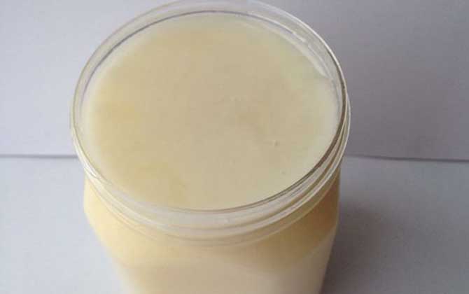 蜂蜜結晶是怎么回事?別擔心,這是正常現象,要恢復也非常簡單! 蜂蜜結晶