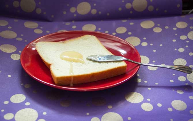 經(jīng)常吃蜂蜜有什么好處?從營養(yǎng)成分上看,蜂蜜的確是天然營養(yǎng)品! 蜂蜜