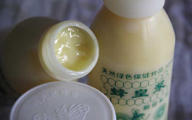 蜂王漿是什么味道的?酸、澀、辣、甜,怪得讓很多人都難以接受! 蜂王漿