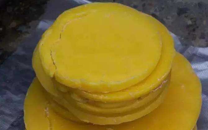 蜂蠟能吃嗎?雖然嚼不爛,也沒什么味道,但營養價值卻不可小噓! 蜂蠟