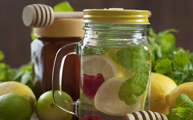 什么牌子的蜂蜜好?蜂蜜質量與品牌無關,但大品牌相對更有保障! 蜂蜜