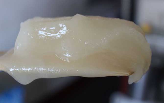 蜂蜜過期2年還能喝嗎?蜂蜜過期不等于變質(zhì),只要未變質(zhì)就能喝! 蜂蜜