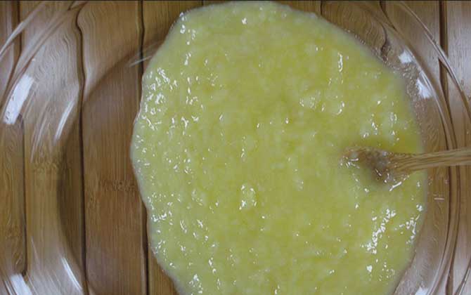 中年男人吃蜂王漿的害處,適量食用沒有害處,過量吃對(duì)健康不利! 蜂王漿