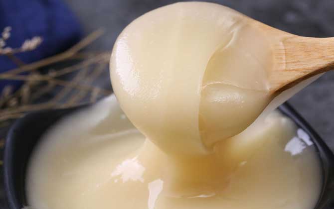 枇杷蜜的功效與作用及禁忌人群 枇杷蜜