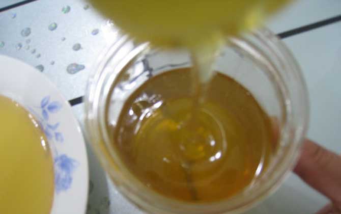 純蜂蜜60塊錢一斤貴嗎? 純蜂蜜