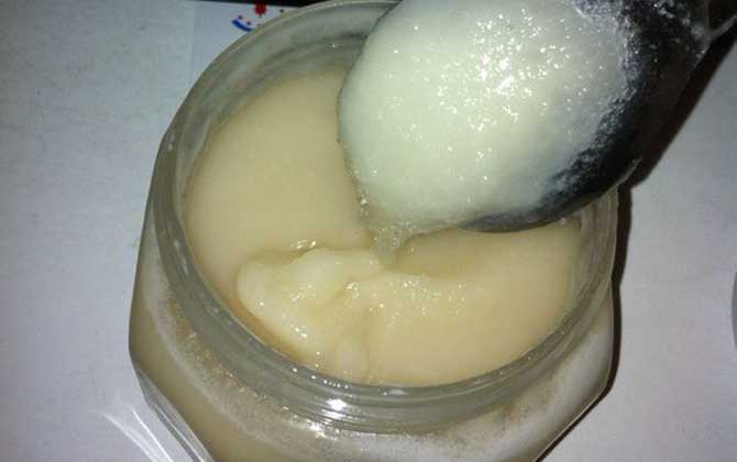 香蕉蜂蜜面膜的功效及簡單做法 香蕉蜂蜜面膜