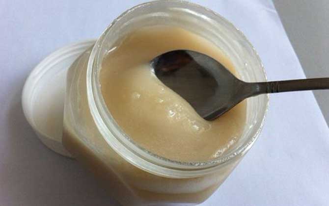 牛奶蜂蜜面膜的功效及簡單做法 牛奶蜂蜜面膜