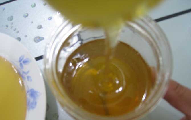 每天用蜂蜜洗臉真的好嗎? 蜂蜜