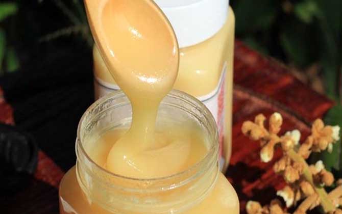 枇杷有蜜和粉嗎(枇杷有蜜嗎) 枇杷有蜜和粉嗎(枇杷有蜜嗎)