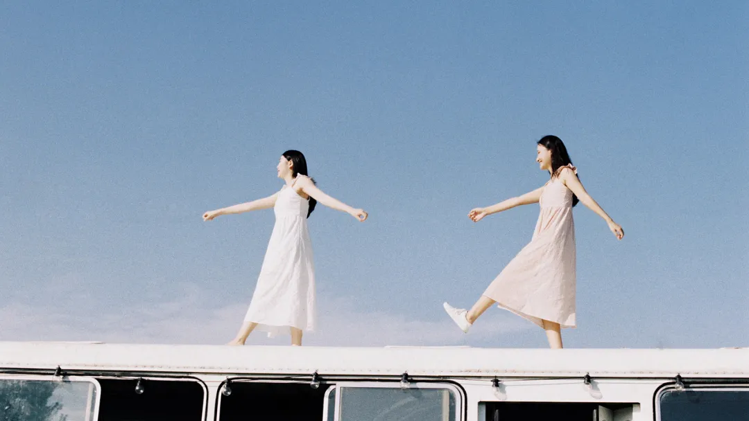 最舒服的關(guān)系不是三觀相同,而是......(人和人之間最舒服的關(guān)系是共性和吸引) 最舒服的關(guān)系不是三觀相同,而是......(人和人之間最舒服的關(guān)系是共性和吸引)