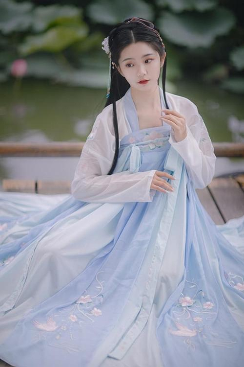 日常穿漢服或漢元素奇怪嗎 誰(shuí)說(shuō)漢服穿起來(lái)不能日常?日常漢服看這里