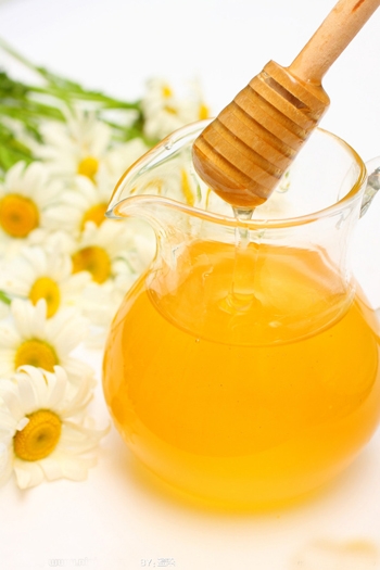 黑蜂椴樹雪蜜的吃法(椴樹蜜的正確吃法及最佳時間) 黑蜂椴樹雪蜜的吃法(椴樹蜜的正確吃法及最佳時間)