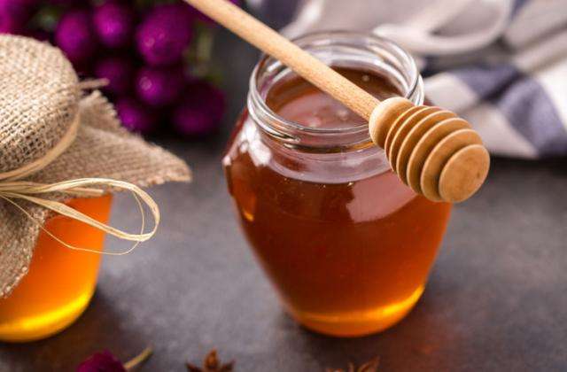 【蜜蜂知識】秋天喝蜂蜜的好處及注意事項 秋天喝蜂蜜的好處及注意事項