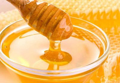 為什么有的蜂蜜結晶有的不結晶(蜂蜜結晶和不結晶的區別) 為什么有的蜂蜜結晶有的不結晶(蜂蜜結晶和不結晶的區別)