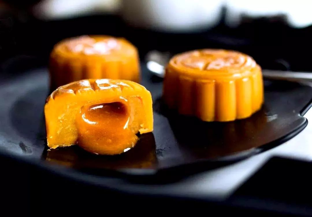 為什么月餅越來(lái)越貴了 為何月餅越來(lái)越貴了?