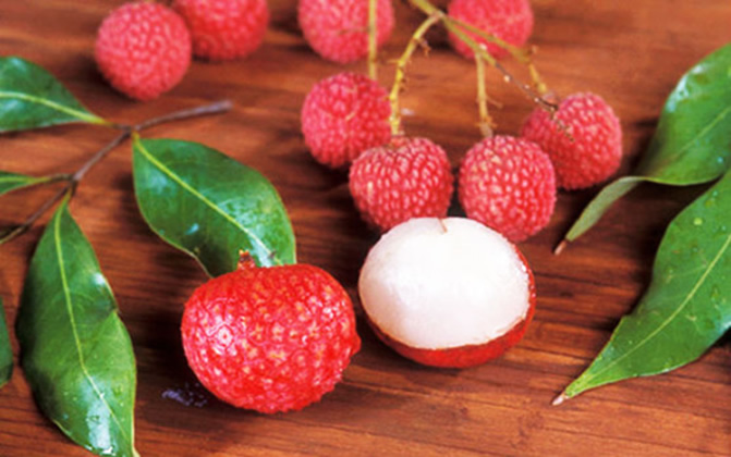 龍眼蜜和荔枝蜜哪個好？有什么區(qū)別？哪個好喝？（附蜂蜜選擇方法）