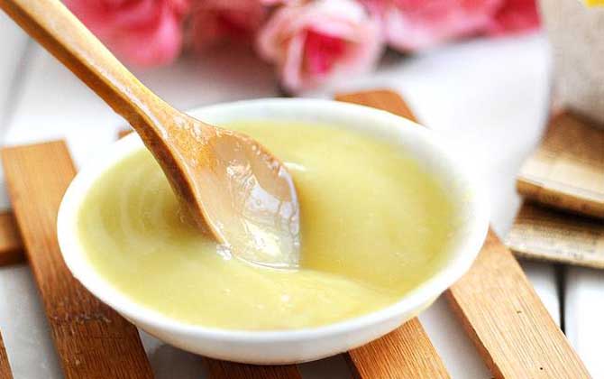 怎么挑選蜂王漿(買蜂王漿選哪個牌子最好) 怎么挑選蜂王漿(買蜂王漿選哪個牌子最好)