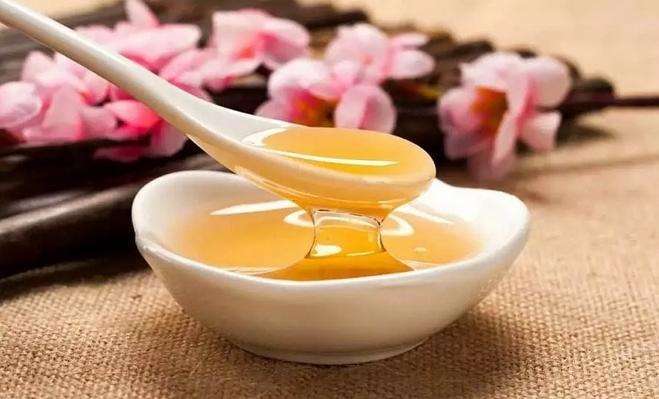 夢見吃蜂蜜是什么預兆(做夢夢見吃蜂蜜是什么意思) 夢見吃蜂蜜是什么預兆(做夢夢見吃蜂蜜是什么意思)