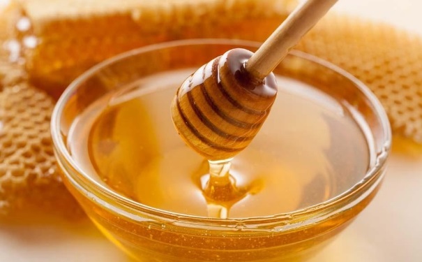 夢見吃蜂蜜是什么預兆(做夢夢見吃蜂蜜是什么意思) 夢見吃蜂蜜是什么預兆(做夢夢見吃蜂蜜是什么意思)