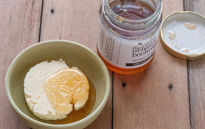 蜂蜜的用途有哪些？不但是天然營(yíng)養(yǎng)食品，更是可食用的美容劑！