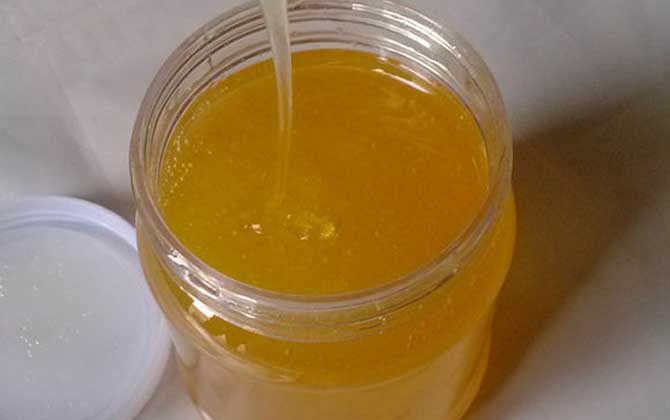 蜂蜜去皺紋有效果嗎？有一定的除皺效果，若能搭配使用效果更佳！