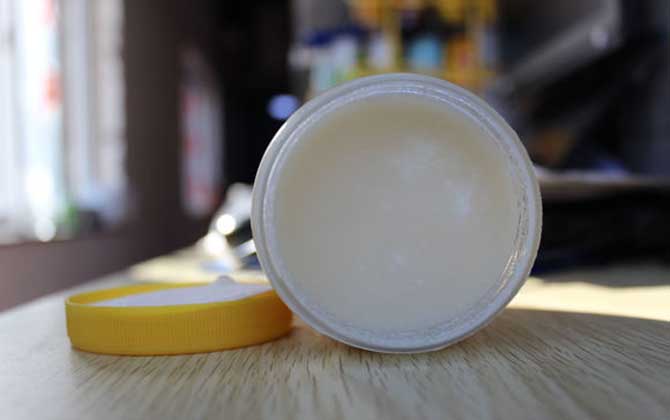 女人吃蜂蜜的好處有哪些？女人經常喝蜂蜜，這7個好處跑不了！