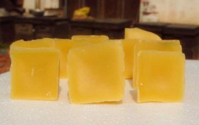 蜂蠟用什么東西能溶解？