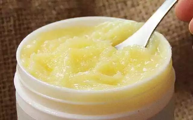 蜂王漿怎么產生出來的？（細數蜂王漿的來源）