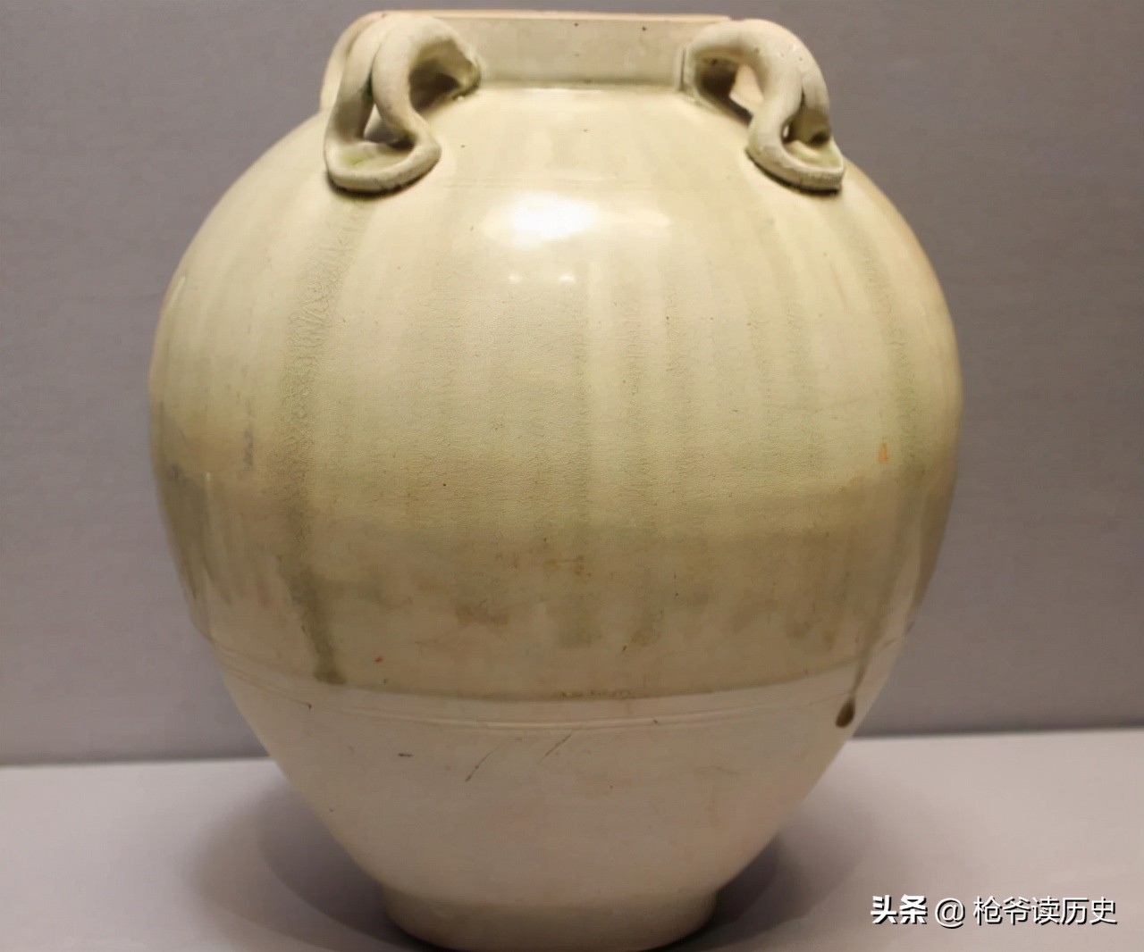 中國最早的瓷器出現在什么時代？是如何發展的？